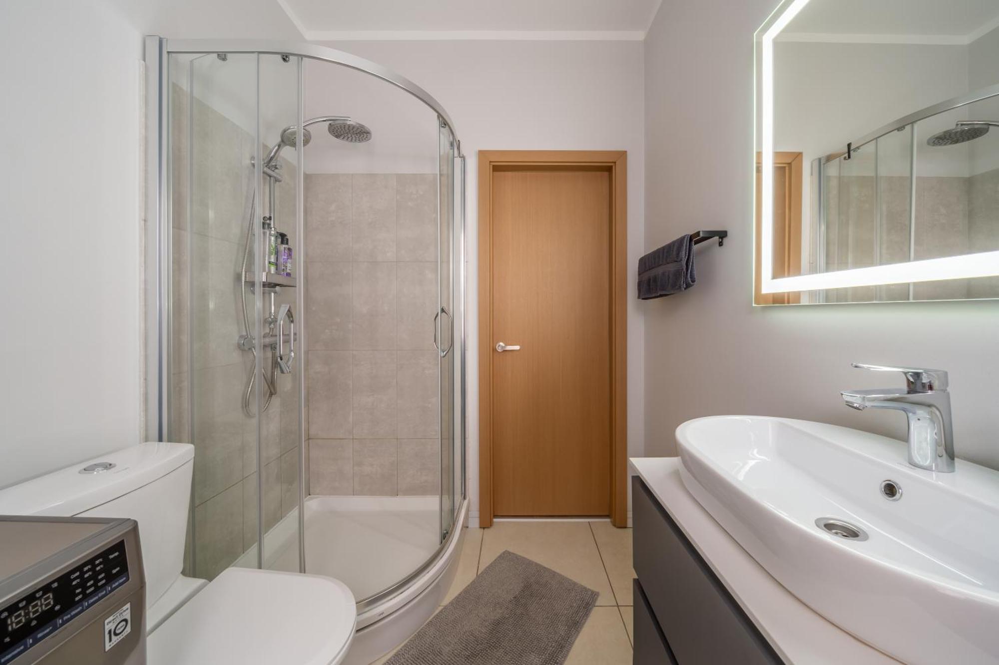 Cosy studio apartment in Ridzenes residence Riga Exterior foto